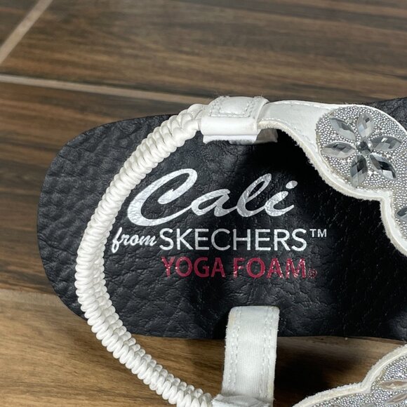 Skechers Meditation Sparkly Fleur Womens 8 Shoes White T-Strap Thong Sandals NEW - Picture 9 of 13